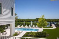 Parking Pool & Dock - Shellstone House - B&B Key West