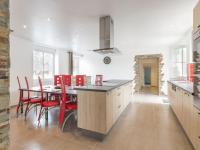 Gîte rénové près de la mer avec jardin clos, cheminée, Wifi et équipements bébé inclus. - FR-1-306-879 - Chambres d'hôtes Saint-Hilaire-de-Chaléons