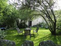 Gîte calme avec jardin clos, 3 chambres, équipements bébé, proche de Nantes et sites naturels - FR-1-306-1141 - B&B