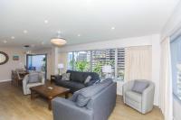 Fully Furnished Ilikai Tower 525 Condo With Free Wifi, Near Best Waikiki Beaches! - Chambres d'hôtes Honolulu