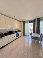 Two-Bedroom Apartment with Mountain View