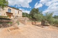 Hall of The Mountain Pool - Bunyola - B&B Bunyola