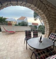 Apartment mit 2 Schlafzimmern und Balkon