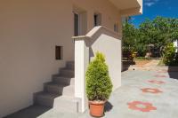 Apartmani Nikola - Bed and Breakfast Punat
