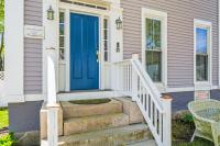 Sunny Historic 3 BR Townhouse in Downtown Mystic - Ferienwohnung