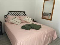 Estudio con 1 cama grande