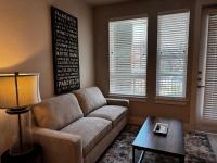 Luxury Resort Style Pool Apt - B&B Austin