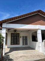 Rumah Armand Masjid Tanah Ria 3 , 4BR Fully Aircond Masjid Tanah Melaka - B&B
