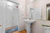 Doppelzimmer mit Whirlpool-Badewanne