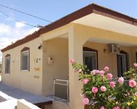 FG Home Rental Vila & Apartments - B&B Myrodáto