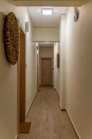 Phalerus Suites - Bed and Breakfast