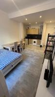 One bedroom near train station - B&B