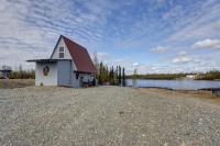 Bass Farm Lake View Loft Cabin - B&B Wasilla