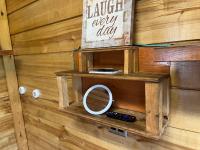 Twin Lakes Couples Dry Cabin - B&B