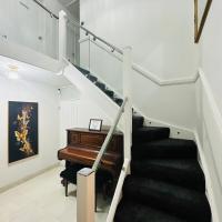Peacock Apartments - Luxury 3 bedroom Apartment in Greater London - B&B Orpington