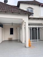 Spacious 2-Storey - B&B Subang Jaya