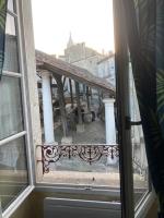 les vieilles Halles de Villebois - Chambres d’hôtes Villebois-Lavalette