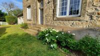 Bel appartement avec jardin à la campagne - Ferienwohnung Plomodiern
