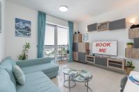 Modern 1-Bed with Scenic Golf Course View - B&B