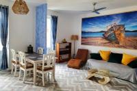 Renovated and air-conditioned 2-bedroom apartment with terrace - Ferienwohnung Saint-Paul-de-Fenouillet
