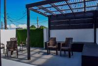 VSS Rustic in Arecibo - Stylish & Relaxing Escape Near Beaches - B&B Arecibo