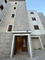Nioi House With Free Parking - Ferienwohnung
