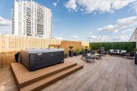 Brand New! Private Jacuzzi - Terrace - Parking - Bed and Breakfast Warschau