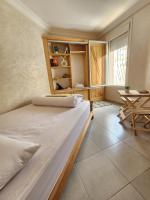 Work and Surf Flat Fast WiFi Walk to Beach - Bed and Breakfast Agadir