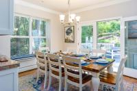 Exceptional, Hot Tub, Pickleball, Close to Town! - B&B Eastsound
