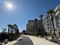 Lori's Seaside Modern Apartment - Ferienwohnung Durrës