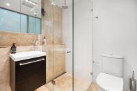 Stylish Fully Renovated Luxe 3BR, 2BA Balmain Terrace near Parks, Ferry, Cafes & Pubs - Ferienwohnung Sydney