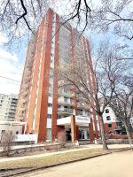 Stylish Downtown Condo near Rogers Place l Parking, Gym, Balcony & Kitchen - B&B