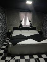 Tweepersoonskamer met Gedeelde Badkamer