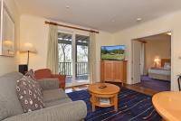 Private 1bdr Villa Pinot located within Cypress Lakes Resort - Bed and Breakfast