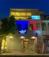 COZY NEST Homestay & Rooftop Cafe - B&B