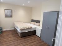 Jared Integrated Apartment - Ferienwohnung Harwood