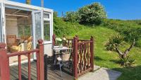 F04 Penrhys, Rivere Towans - B&B