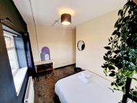 Birkenhead House - Bed and Breakfast Bidston