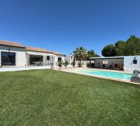 Villa Palmiera with pool, Alpilles, Provence - B&B Maillane