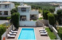 Roupes Villa III, Family villa, Fantastic views, Private pool - Chambres d'hôtes Roúpes