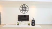 4 Bedrooms apartment with pool and beach access - B&B Ajman City