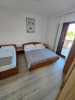 Apartment Gina - B&B Zaton