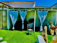 Dreibettzimmer mit Gartenblick