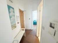 Private Parking, Central Llandudno, King Bed with Ensuite at Clement Lodge - B&B
