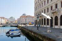 Apartments Trieste Centro I Amazing View - B&B Trieste