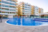 Apartamento 2 Quartos com Piscina, VISTA MAR e churrasqueira privativa - 50m da Praia dos Anjos - Bed and Breakfast Arraial do Cabo