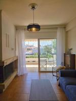 Spacious 3BR Apt with Large Balcony Near Metro & ACS - B&B Atenas