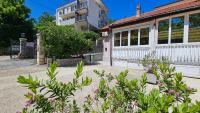 Lalovina Apartment - B&B