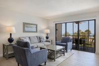 Beach Villa 2325- Captiva Two Bedroom Premier Beachfront Residence - B&B Captiva