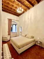 Appartamento La Dama alla Finestra in centro Como - Bed and Breakfast Como